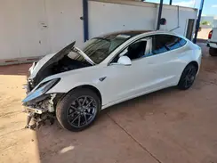 5YJ3E1EA7KF484100 2019 TESLA MODEL 3