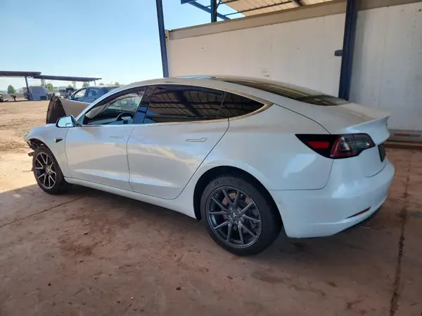 5YJ3E1EA7KF484100 2019 TESLA MODEL 3 - Image 2