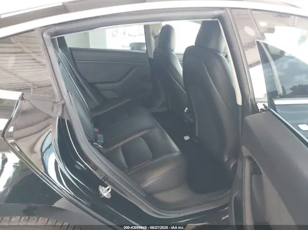 5YJ3E1EA7KF484565 2019 TESLA MODEL 3 - Image 8