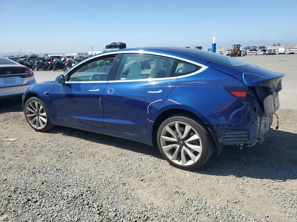 5YJ3E1EA7KF486770 2019 TESLA MODEL 3 - Image 2