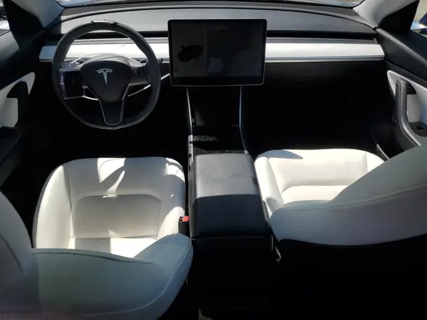 5YJ3E1EA7KF486770 2019 TESLA MODEL 3 - Image 8
