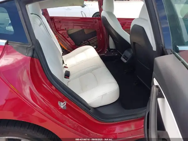 5YJ3E1EA7KF509710 2019 TESLA MODEL 3 - Image 8