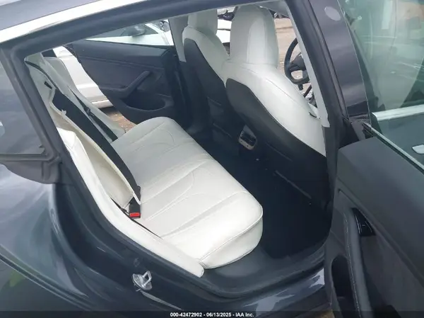 5YJ3E1EA7KF529830 2019 TESLA MODEL 3 - Image 8