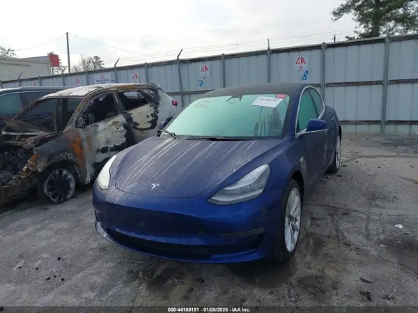 5YJ3E1EA7KF529858 2019 TESLA MODEL 3 - Image 2
