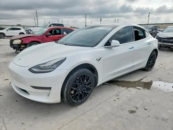 5YJ3E1EA7LF504606 2020 TESLA MODEL 3 - Image 1
