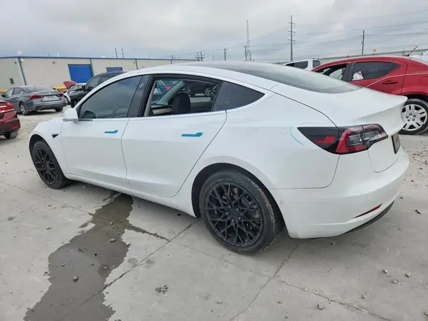 5YJ3E1EA7LF504606 2020 TESLA MODEL 3 - Image 2