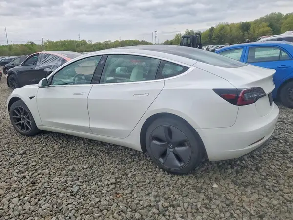 5YJ3E1EA7LF509613 2020 TESLA MODEL 3 - Image 2