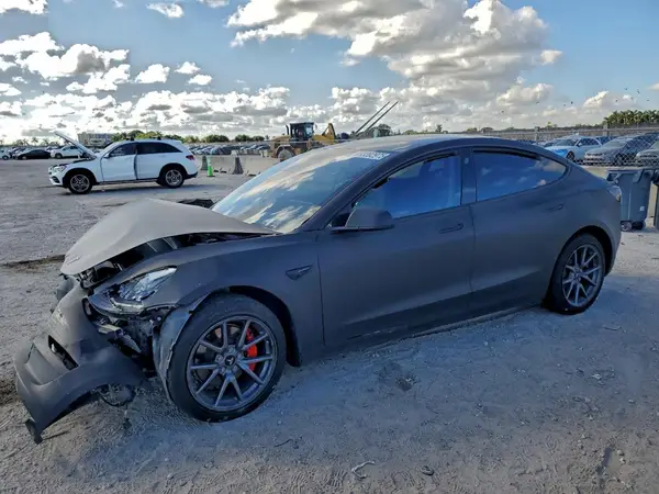 5YJ3E1EA7LF590225 2020 TESLA MODEL 3 - Image 1