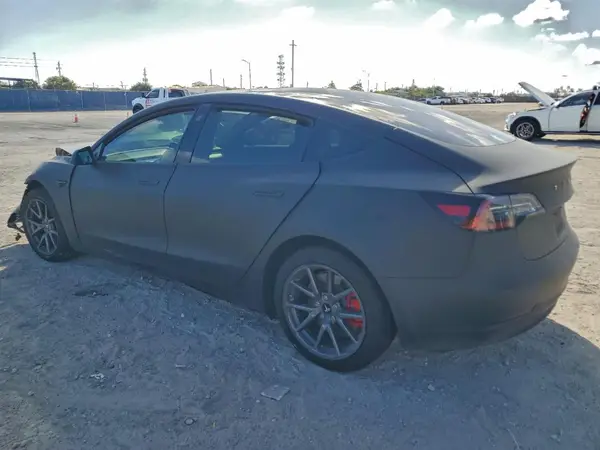 5YJ3E1EA7LF590225 2020 TESLA MODEL 3 - Image 2