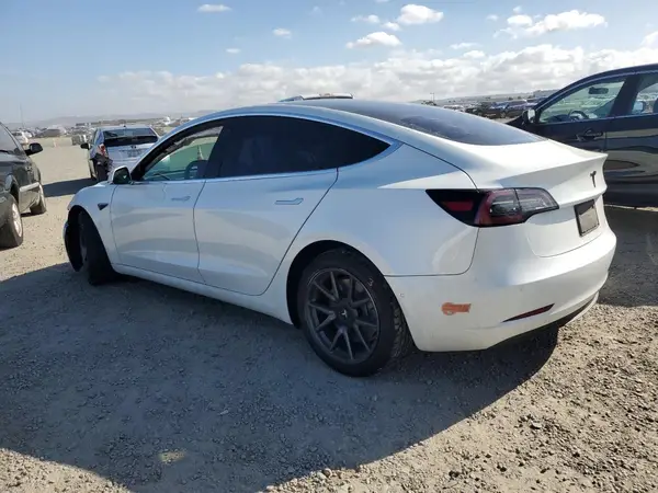 5YJ3E1EA7LF590791 2020 TESLA MODEL 3 - Image 2