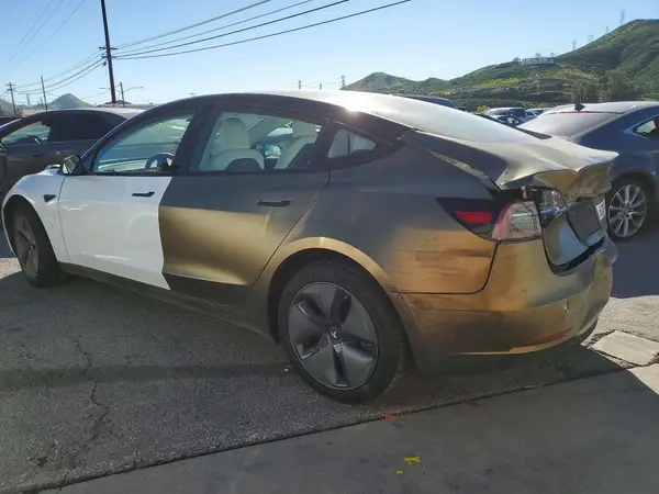 5YJ3E1EA7LF615690 2020 TESLA MODEL 3 - Image 2