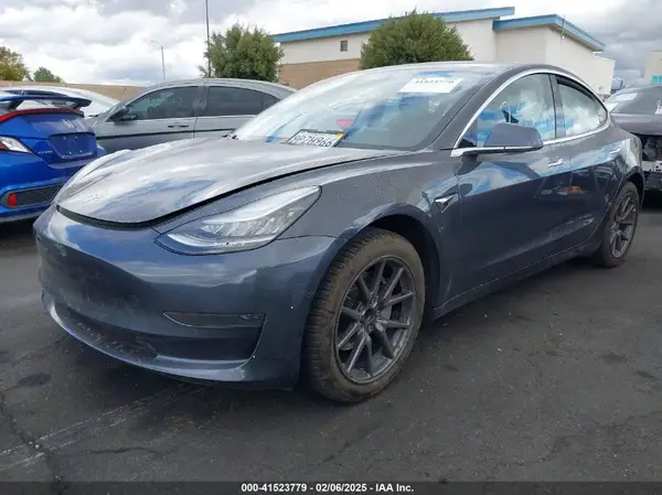 5YJ3E1EA7LF630335 2020 TESLA MODEL 3 - Image 2