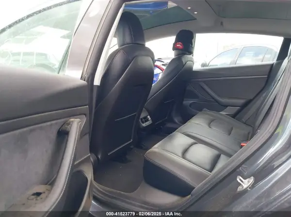5YJ3E1EA7LF630335 2020 TESLA MODEL 3 - Image 8