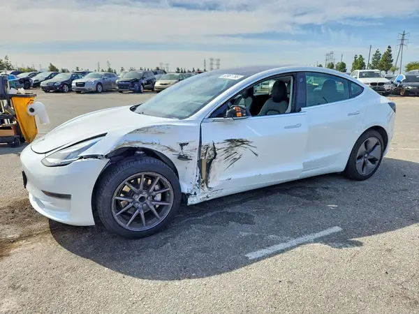 5YJ3E1EA7LF631405 2020 TESLA MODEL 3 - Image 1