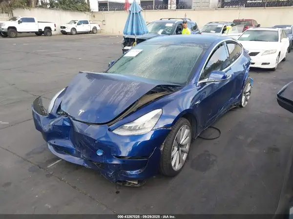 5YJ3E1EA7LF634014 2020 TESLA MODEL 3 - Image 2