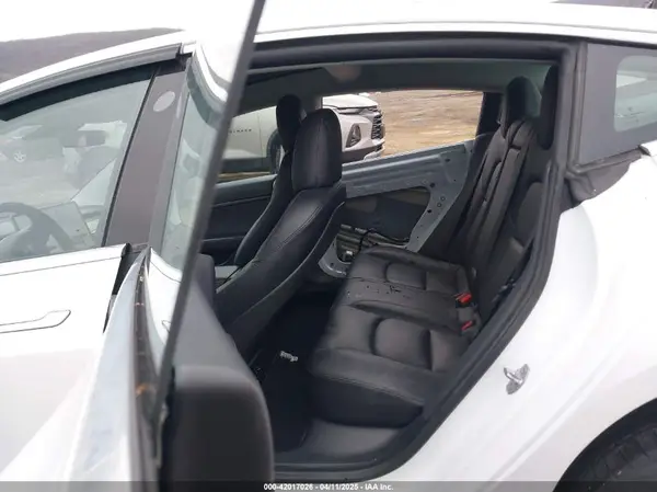 5YJ3E1EA7LF659172 2020 TESLA MODEL 3 - Image 8