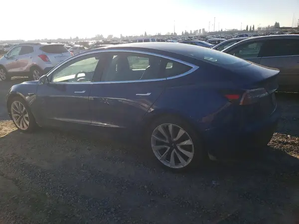 5YJ3E1EA7LF661424 2020 TESLA MODEL 3 - Image 2