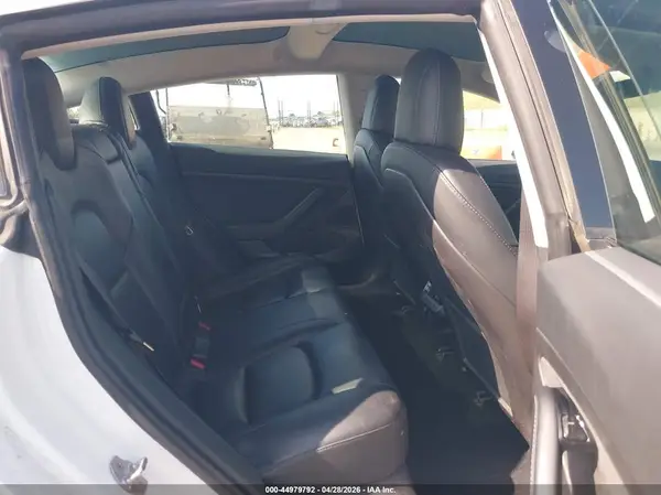 5YJ3E1EA7LF661732 2020 TESLA MODEL 3 - Image 8