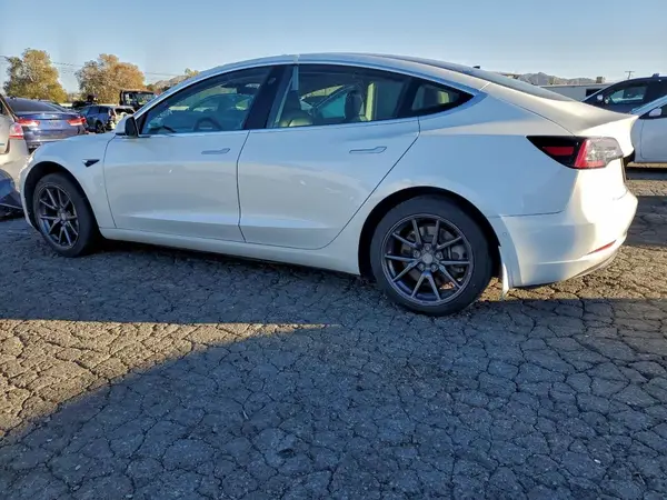 5YJ3E1EA7LF706782 2020 TESLA MODEL 3 - Image 2