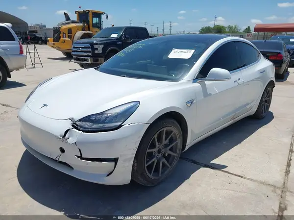 5YJ3E1EA7LF706815 2020 TESLA MODEL 3 - Image 2