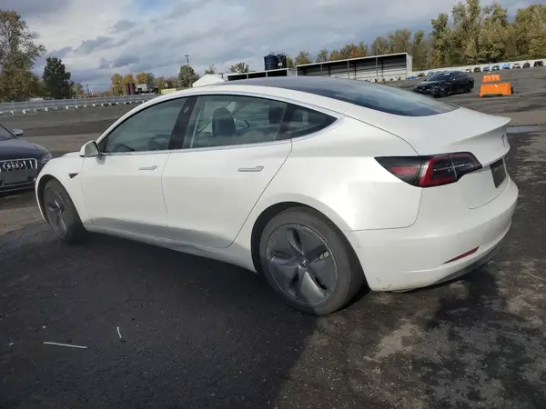 5YJ3E1EA7LF740012 2020 TESLA MODEL 3 - Image 2
