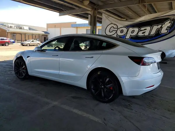 5YJ3E1EA7LF740821 2020 TESLA MODEL 3 - Image 2