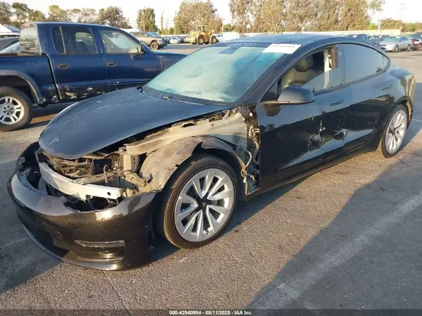 5YJ3E1EA7LF743704 2020 TESLA MODEL 3 - Image 2