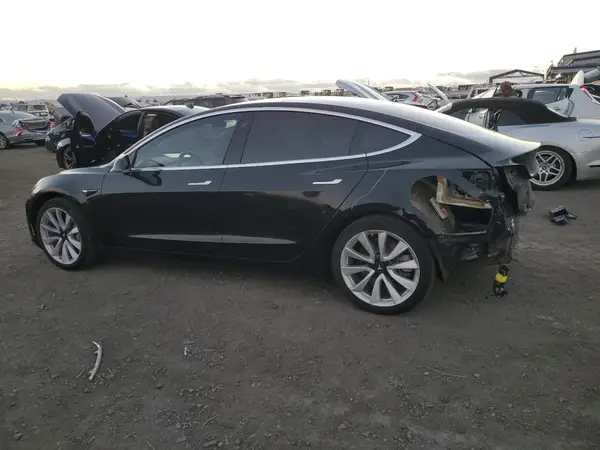 5YJ3E1EA7LF743718 2020 TESLA MODEL 3 - Image 2