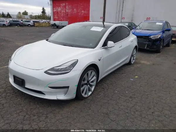 5YJ3E1EA7LF806364 2020 TESLA MODEL 3 - Image 2