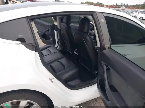 5YJ3E1EA7LF806364 2020 TESLA MODEL 3 - Image 8
