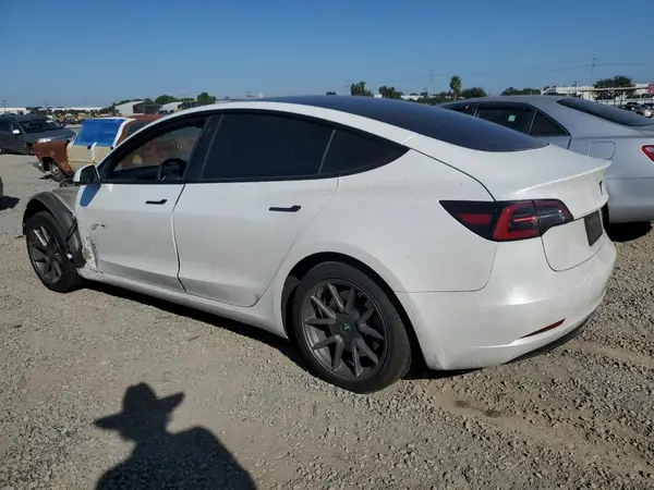 5YJ3E1EA7MF003457 2021 TESLA MODEL 3 - Image 2