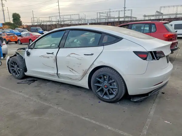 5YJ3E1EA7MF006424 2021 TESLA MODEL 3 - Image 2