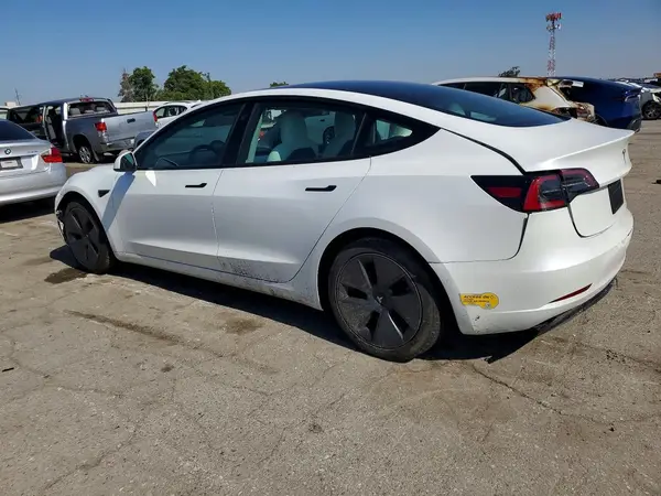 5YJ3E1EA7MF018492 2021 TESLA MODEL 3 - Image 2
