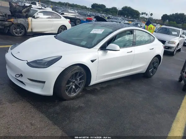 5YJ3E1EA7MF025877 2021 TESLA MODEL 3 - Image 2
