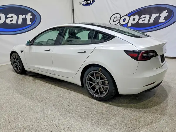 5YJ3E1EA7MF026608 2021 TESLA MODEL 3 - Image 2