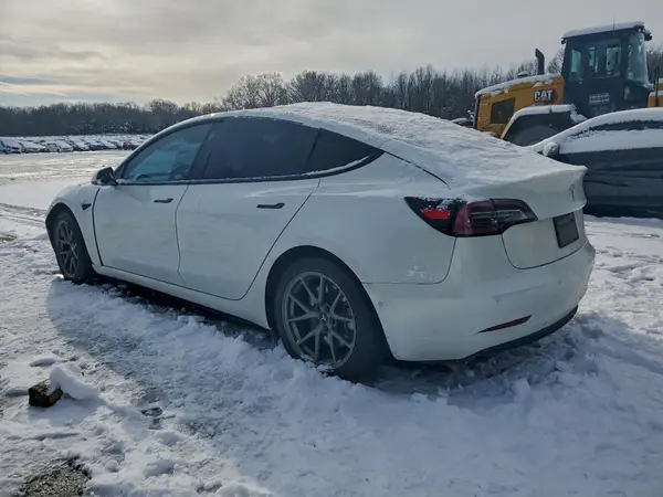5YJ3E1EA7MF027421 2021 TESLA MODEL 3 - Image 2