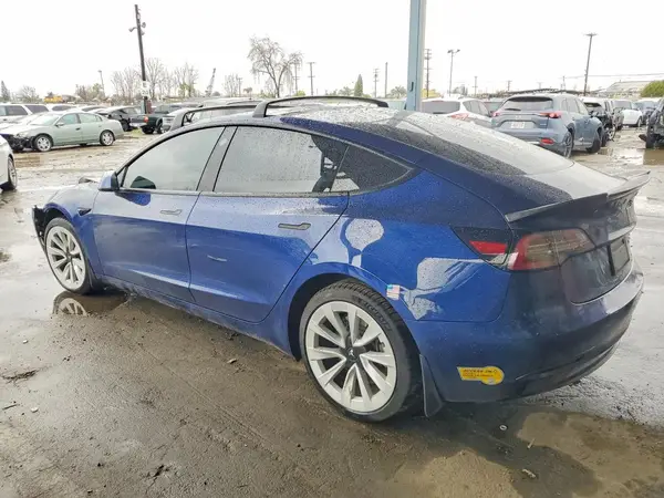 5YJ3E1EA7MF029377 2021 TESLA MODEL 3 - Image 2