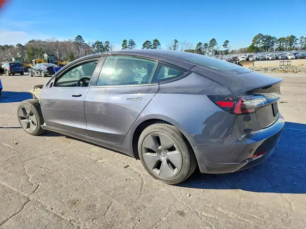 5YJ3E1EA7MF056918 2021 TESLA MODEL 3 - Image 2
