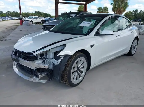 5YJ3E1EA7MF064596 2021 TESLA MODEL 3 - Image 2