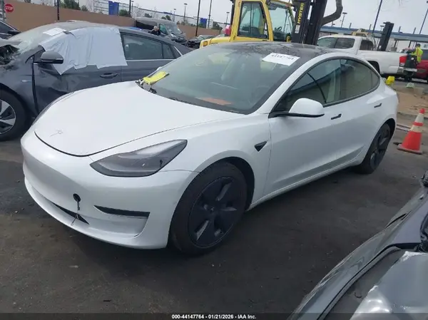 5YJ3E1EA7MF066395 2021 TESLA MODEL 3 - Image 2