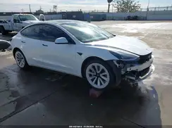 5YJ3E1EA7MF068387 2021 TESLA MODEL 3