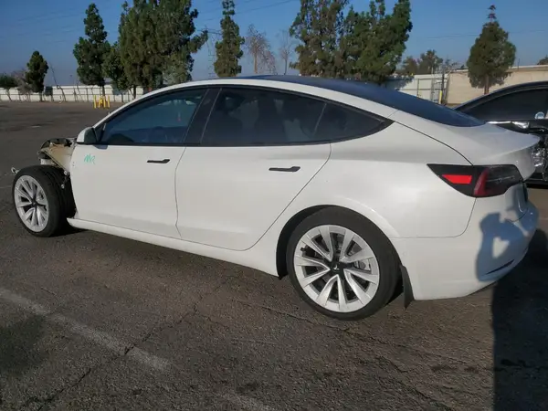 5YJ3E1EA7MF068390 2021 TESLA MODEL 3 - Image 2