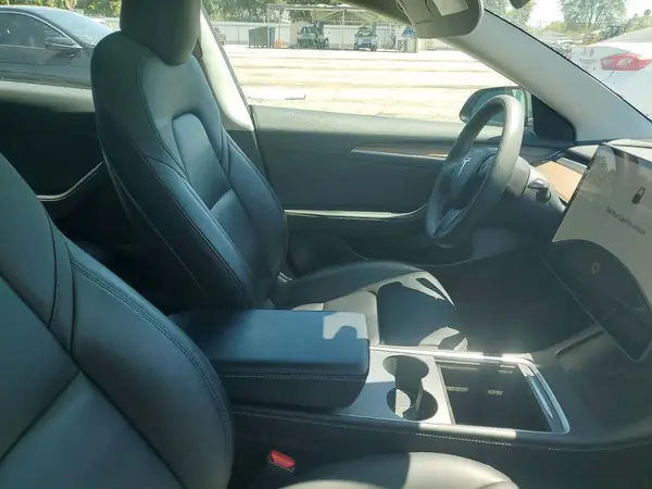 5YJ3E1EA7MF074710 2021 TESLA MODEL 3 - Image 8