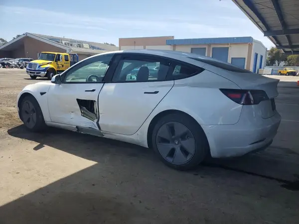 5YJ3E1EA7MF078241 2021 TESLA MODEL 3 - Image 2