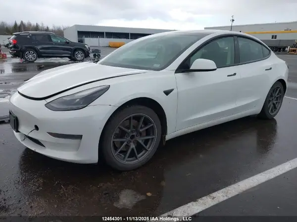 5YJ3E1EA7MF085223 2021 TESLA MODEL 3 - Image 2