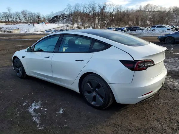 5YJ3E1EA7MF085240 2021 TESLA MODEL 3 - Image 2