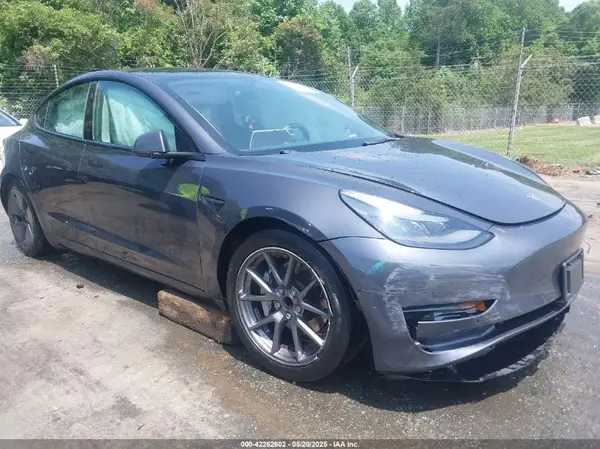5YJ3E1EA7MF088283 2021 TESLA MODEL 3 - Image 1