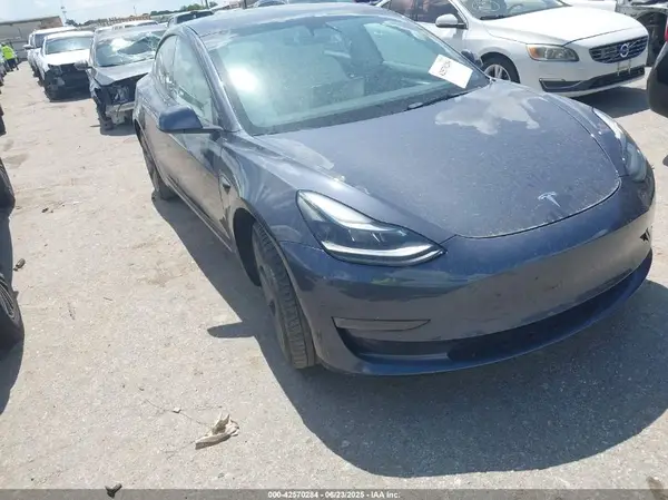 5YJ3E1EA7MF089935 2021 TESLA MODEL 3 - Image 1