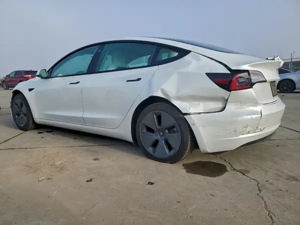 5YJ3E1EA7MF093810 2021 TESLA MODEL 3 - Image 2