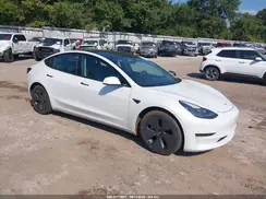 5YJ3E1EA7MF096240 2021 TESLA MODEL 3